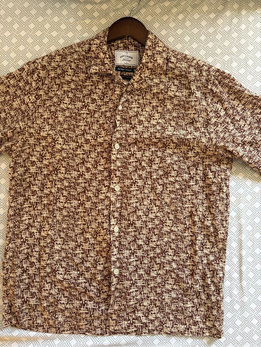 Portuguese Flannel Men’s Viscose Maroon and Cream Camp Collar Shirt Size M EUC